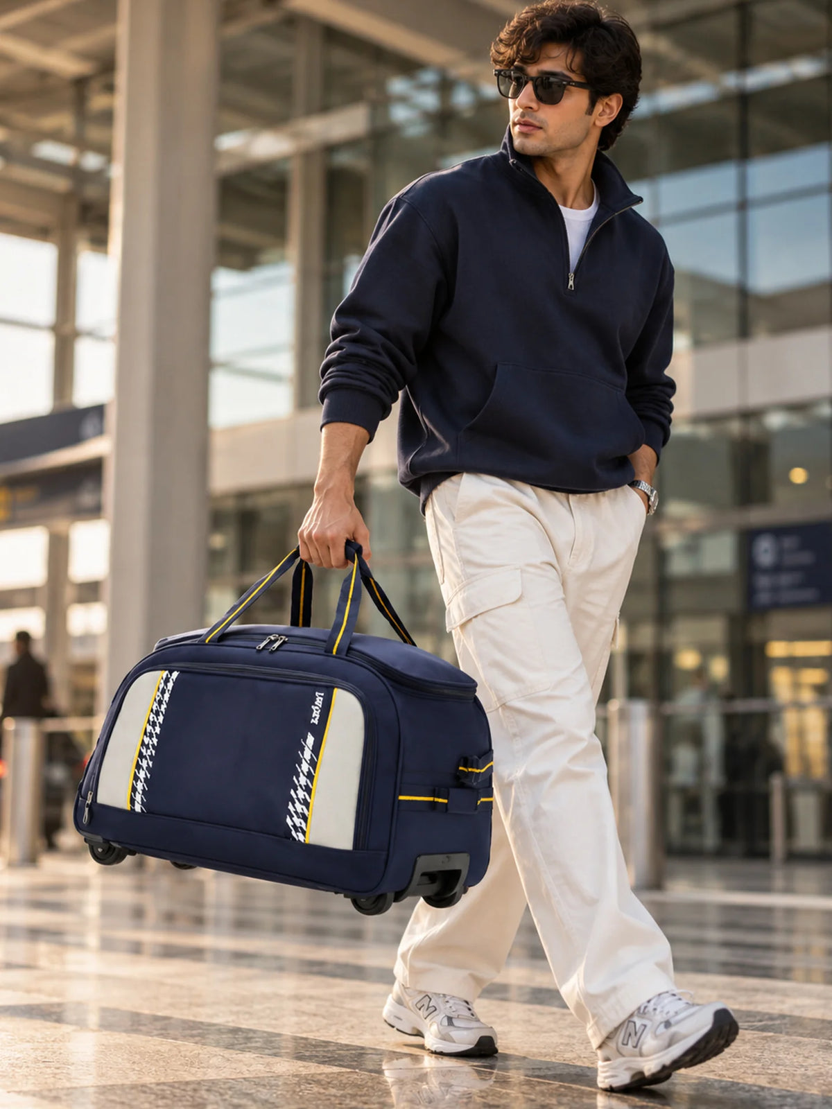 Safari Beamer Rolling Duffle Travel Bag - Blue
